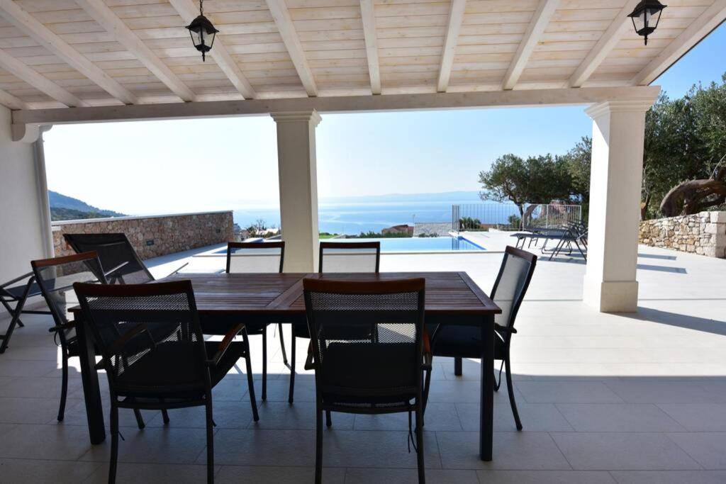 Villa Katarina - Infinity Pool With Amazing View Bol Exterior foto